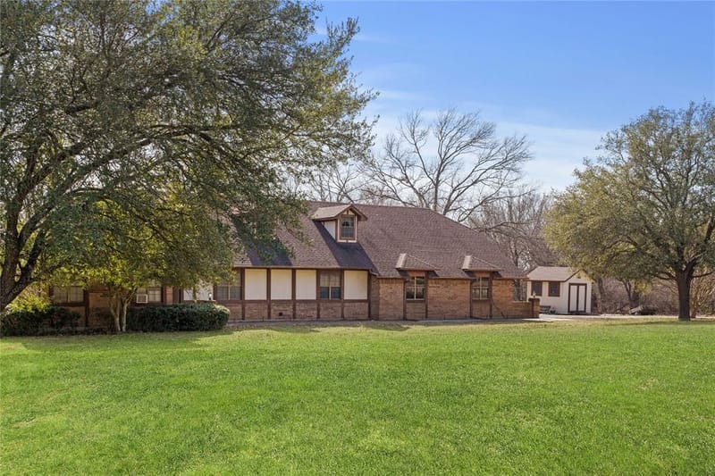 908 Hurricane Creek Circle, Anna TX 75409 - Photo 2
