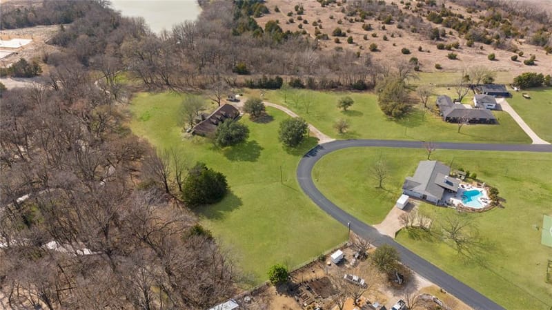 908 Hurricane Creek Circle, Anna TX 75409 - Photo 6