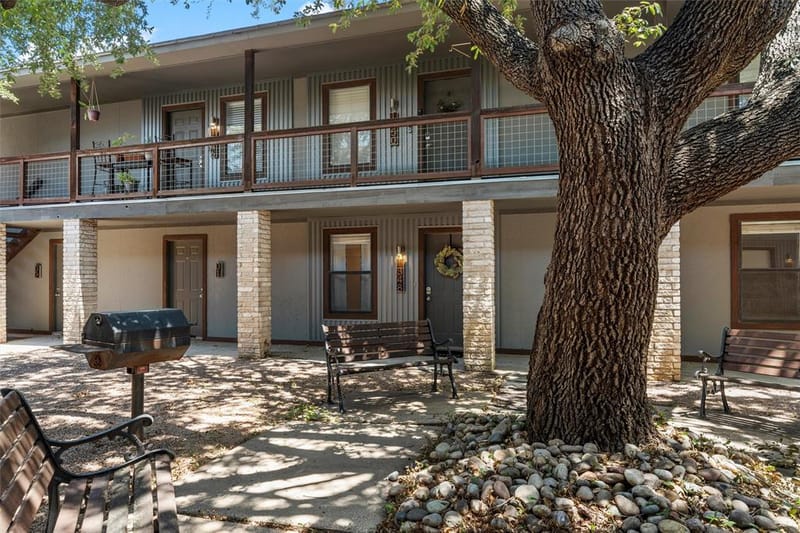 1348 S 12th Street, Waco TX 76706