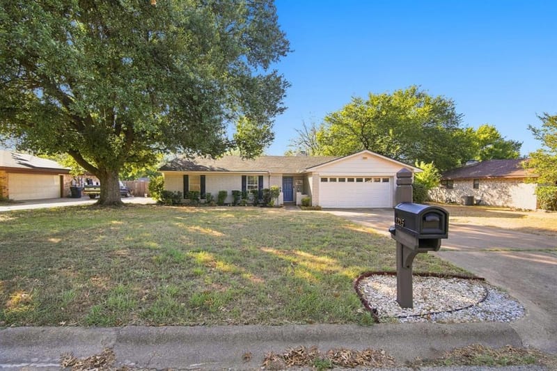 1215 Cindy Lane, Cleburne TX 76033 - Photo 7