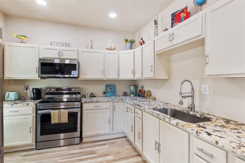 314 N Harding Street, Fort Worth TX 76102 - Photo 8