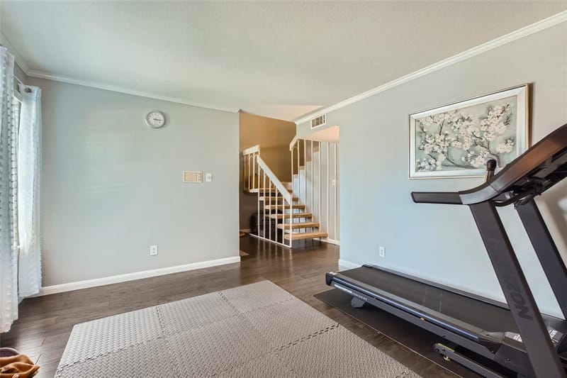 511 Towne House Lane, Richardson TX 75081 - Photo 11