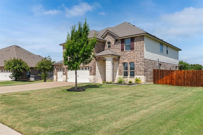 1220 Drummond Circle, Waco TX 76712 - Photo 3