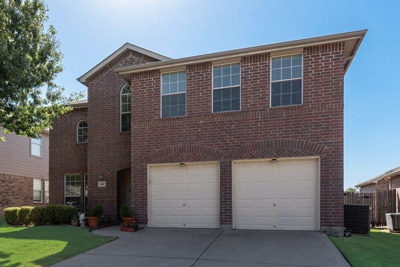 9208 Conestoga Drive, Fort Worth TX 76131 - Photo 4
