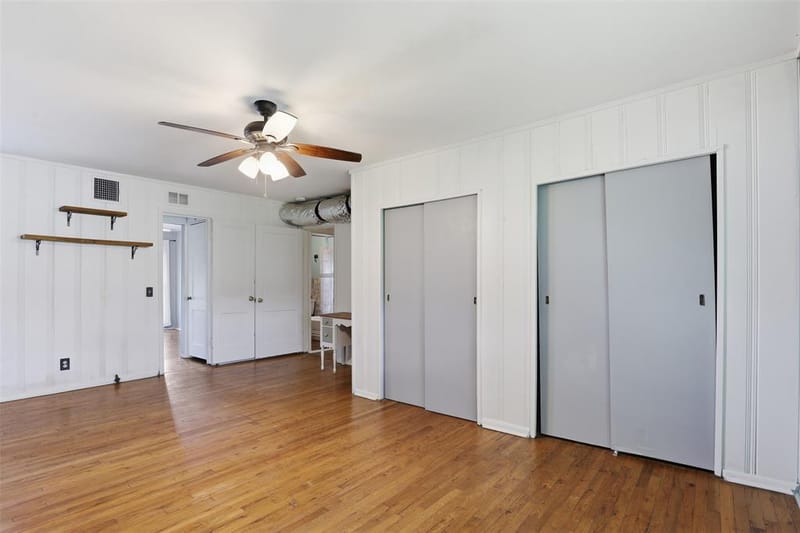 902 W Bridge Street, Granbury TX 76048 - Photo 12