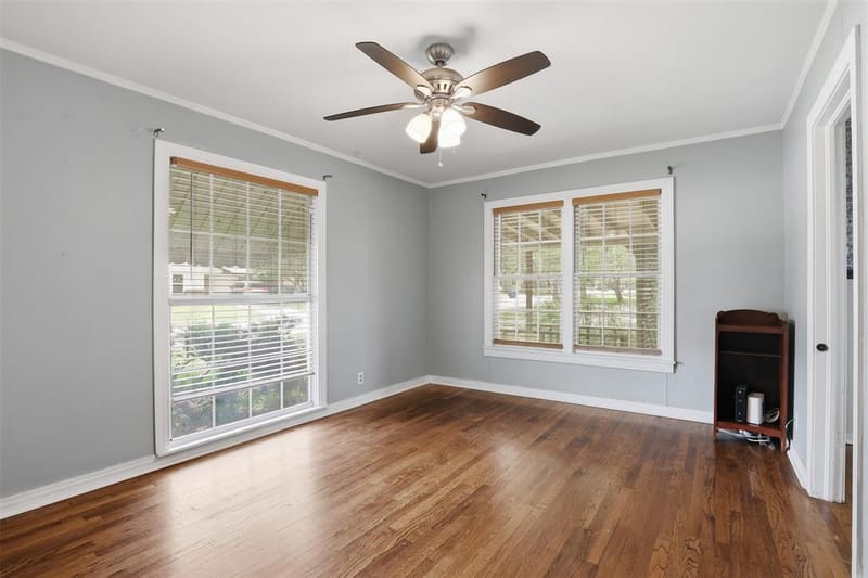 902 W Bridge Street, Granbury TX 76048 - Photo 24