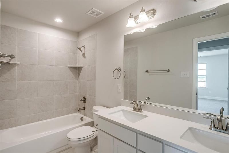 815 Homeplace Circle, Mansfield TX 76063 - Photo 11