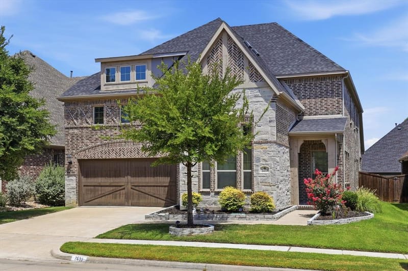 2433 Mare Road, Carrollton TX 75010