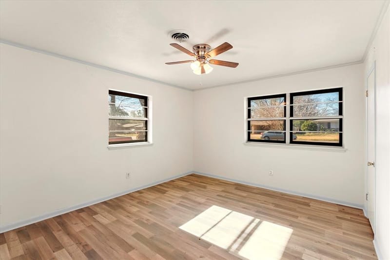 601 N 38TH Street, Corsicana TX 75110 - Photo 9