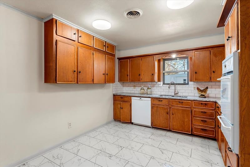 601 N 38TH Street, Corsicana TX 75110 - Photo 18