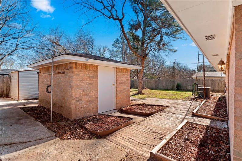 601 N 38TH Street, Corsicana TX 75110 - Photo 4