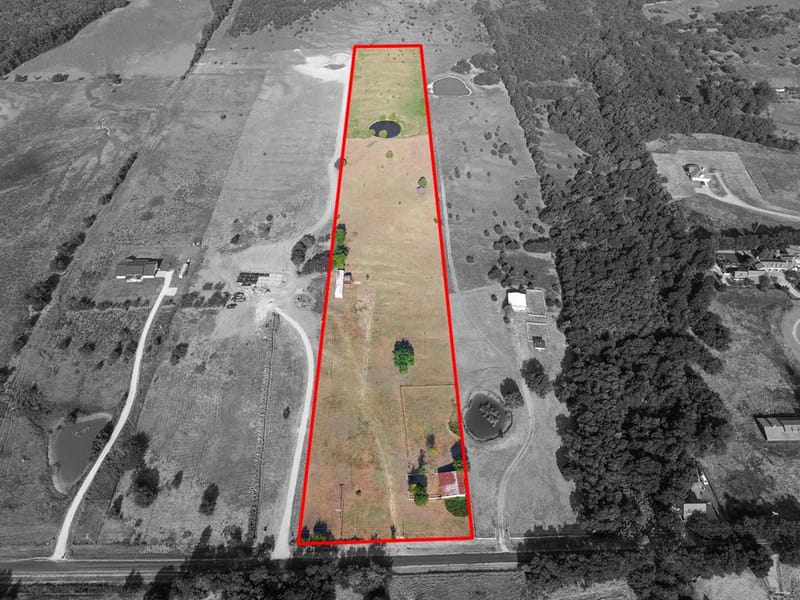 5634 County Road 1094, Celeste TX 75423 - Photo 13
