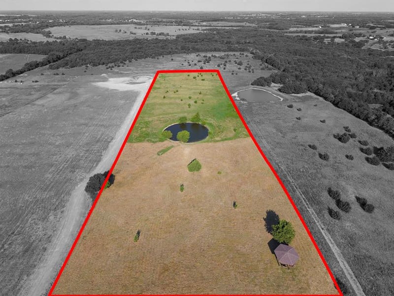 5634 County Road 1094, Celeste TX 75423 - Photo 12