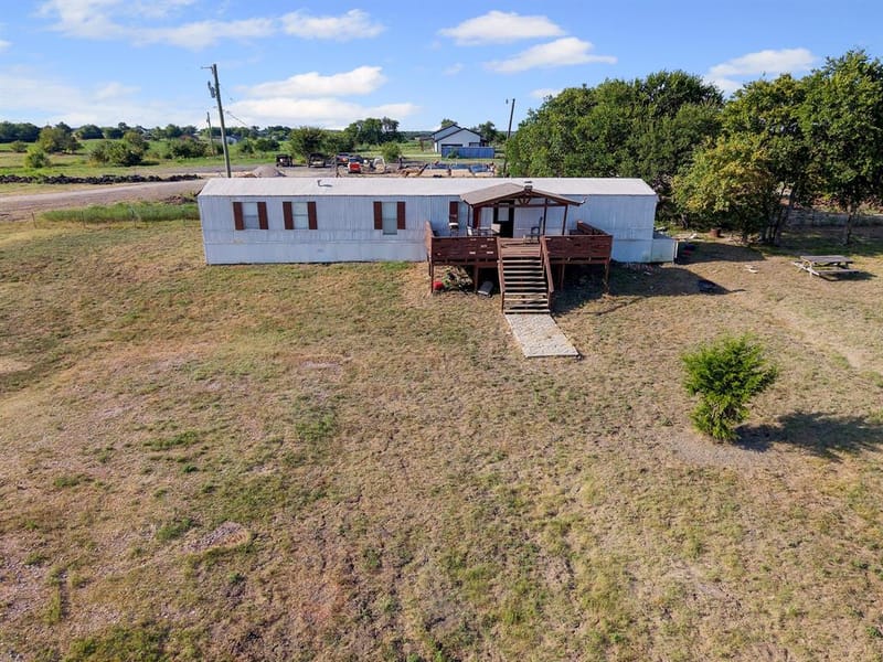 5634 County Road 1094, Celeste TX 75423 - Photo 15