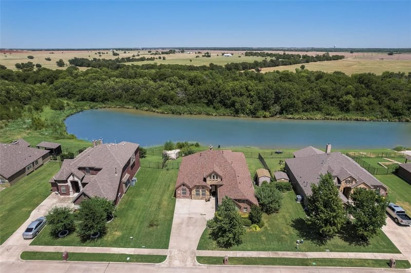 1812 Fair Oaks Lane, Royse City TX 75189 - Photo 2