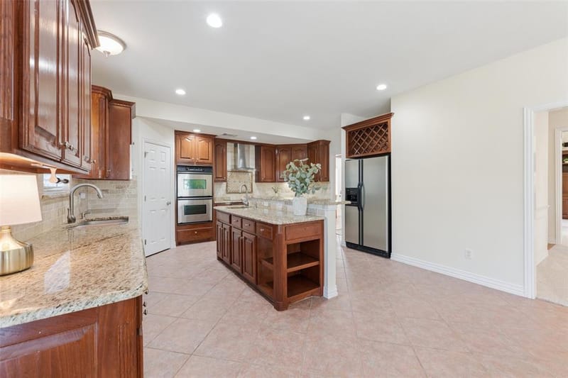 1825 Spinnaker Lane, Azle TX 76020 - Photo 13