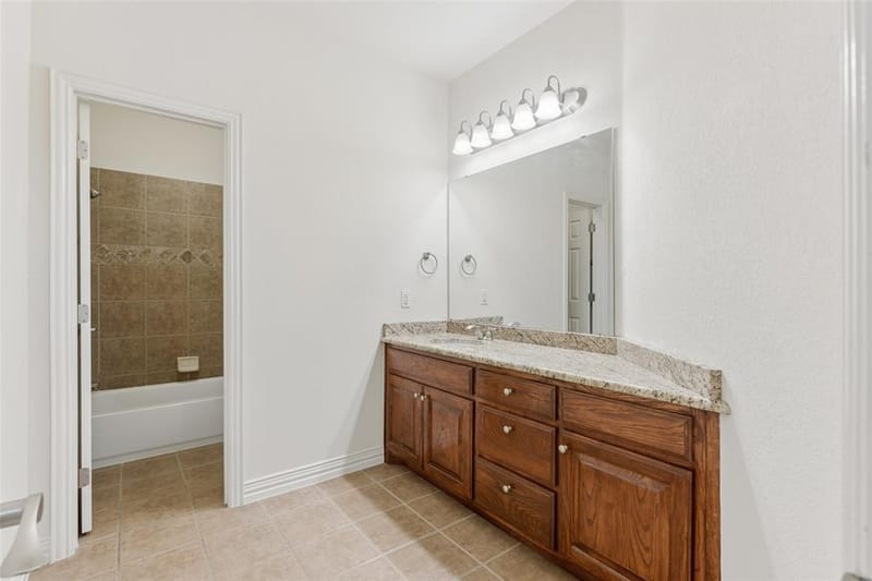 1825 Spinnaker Lane, Azle TX 76020 - Photo 28
