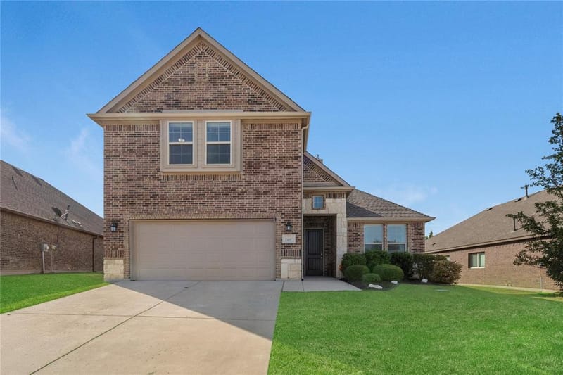 269 Flower Ridge Drive, Fort Worth TX 76108