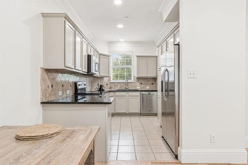 2117 Parkview, Carrollton TX 75006 - Photo 10