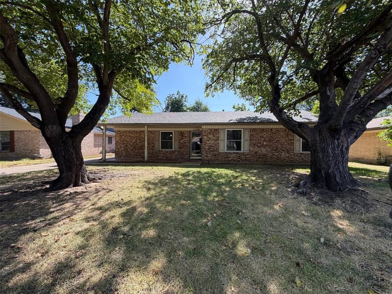1136 Kris Street, Irving TX 75060