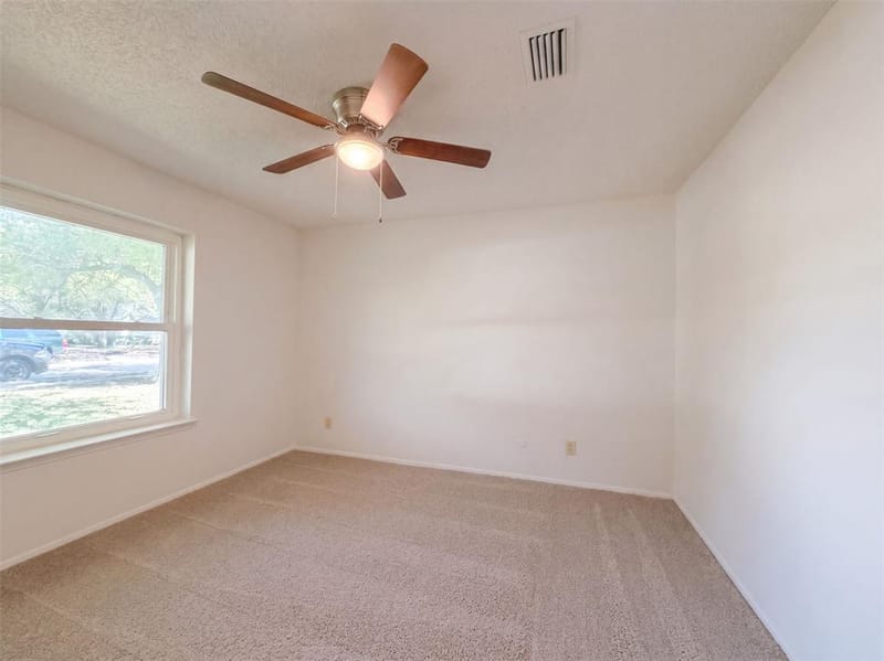 1136 Kris Street, Irving TX 75060 - Photo 14