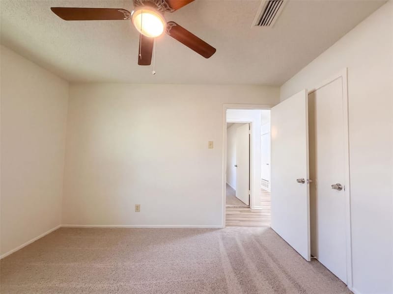 1136 Kris Street, Irving TX 75060 - Photo 11