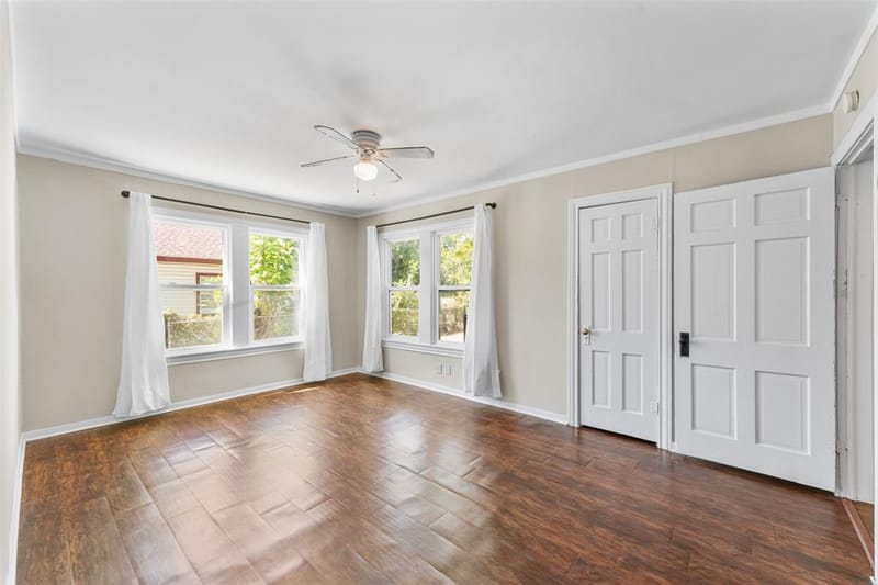 1121 Hudgins Avenue, Fort Worth TX 76111 - Photo 17