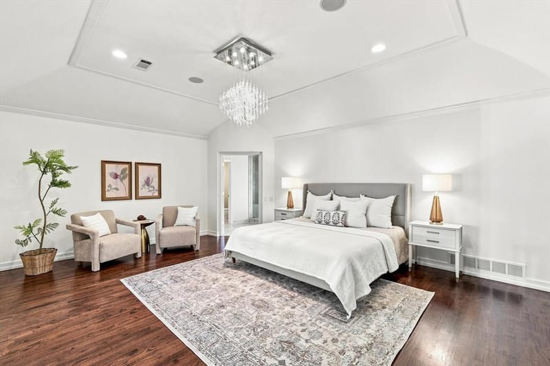 5702 Club Oaks Drive, Dallas TX 75248 - Photo 12