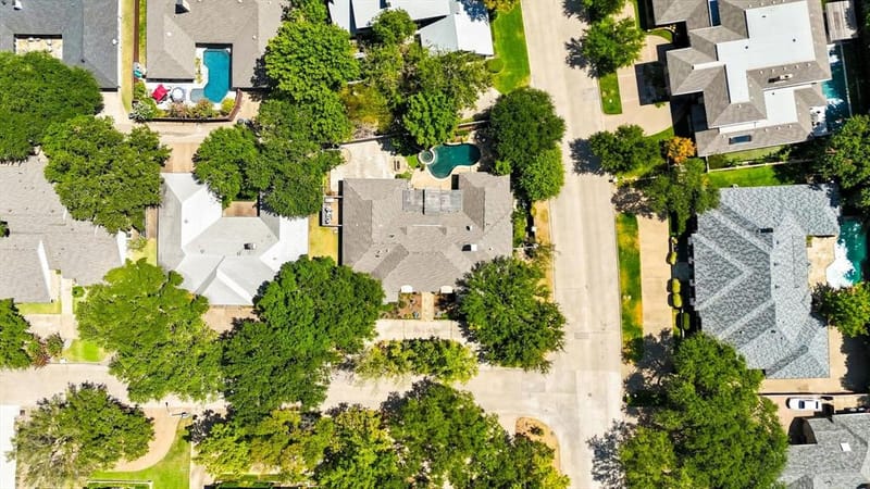 5702 Club Oaks Drive, Dallas TX 75248 - Photo 28