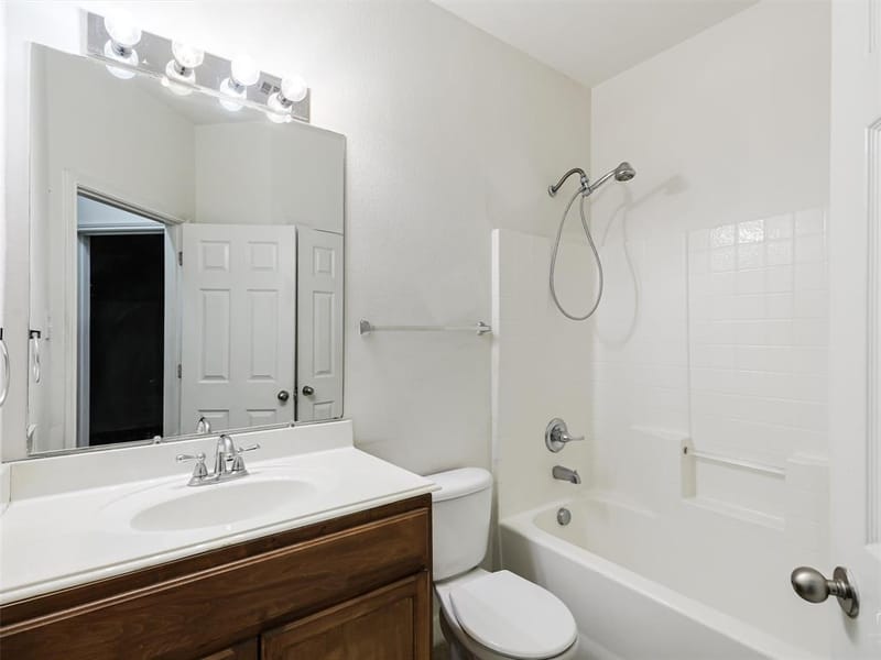 704 Darlington Trail, Fort Worth TX 76131 - Photo 16