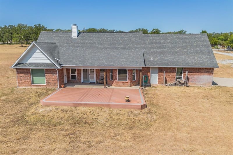 144 Love Trail Court, Paradise TX 76073 - Photo 3