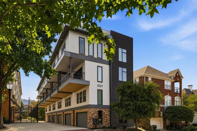 2127 Clark Street APT 106, Dallas TX 75204