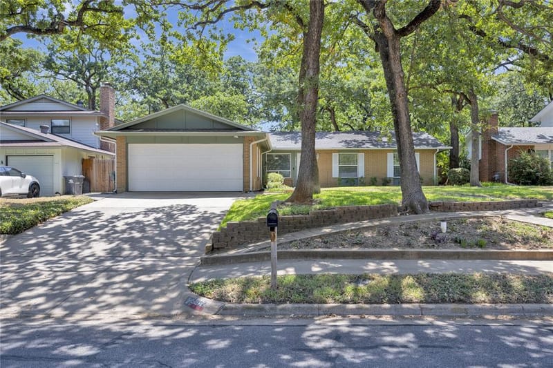 2812 Norwood Lane, Arlington TX 76013