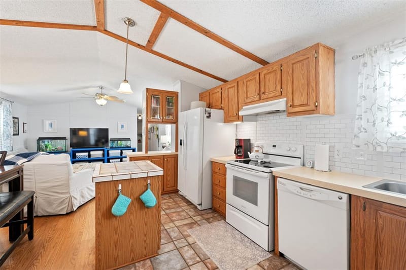 1030 Sandpiper, Seven Points TX 75143 - Photo 6