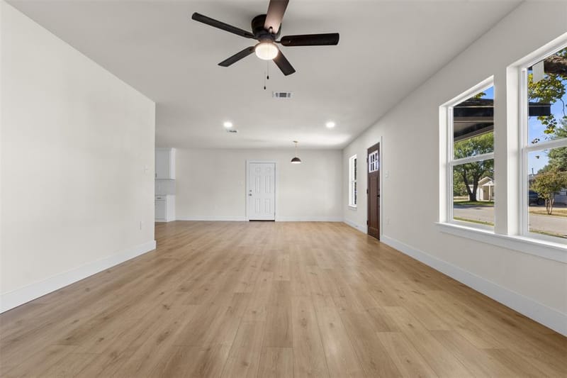 212 E Marguerita Drive, Garland TX 75040 - Photo 7