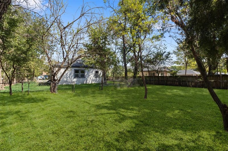 333 Levant Avenue, Dallas TX 75217 - Photo 28