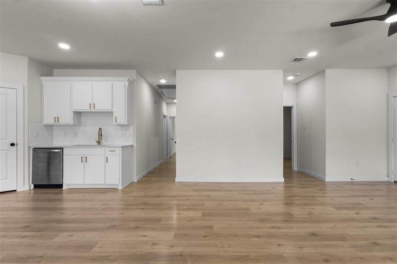 333 Levant Avenue, Dallas TX 75217 - Photo 5