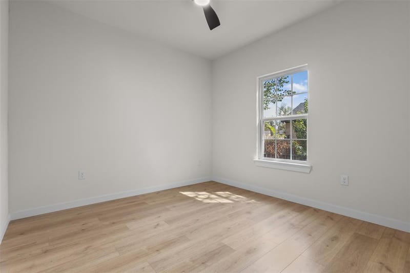 333 Levant Avenue, Dallas TX 75217 - Photo 20