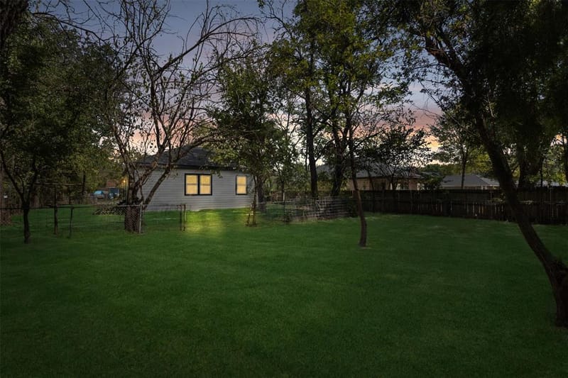 333 Levant Avenue, Dallas TX 75217 - Photo 29
