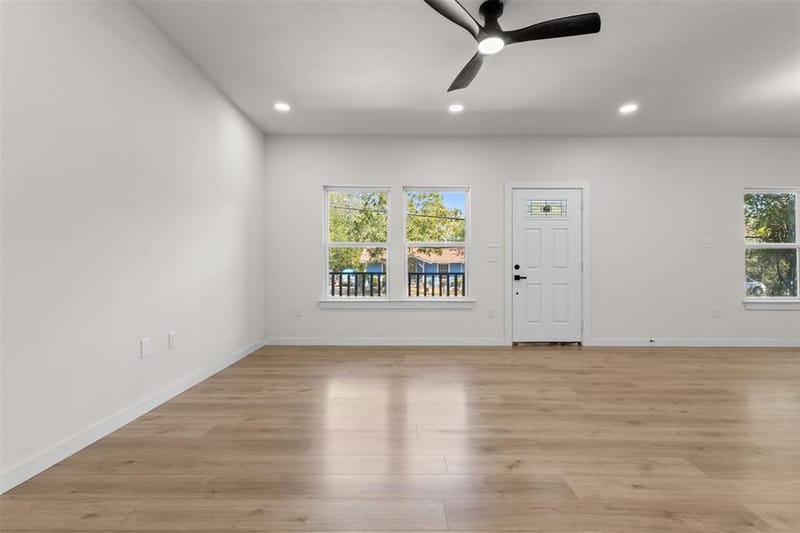 333 Levant Avenue, Dallas TX 75217 - Photo 8