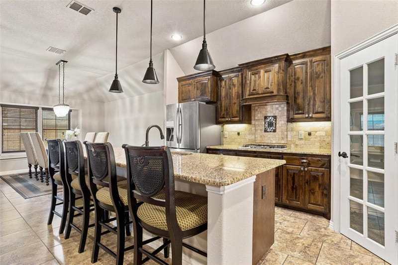2749 Buffalo Run, Burleson TX 76028 - Photo 11