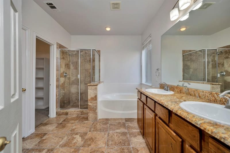 844 Sequoia Way, Saginaw TX 76131 - Photo 6