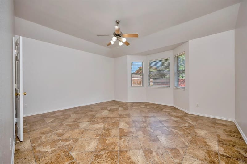 844 Sequoia Way, Saginaw TX 76131 - Photo 3