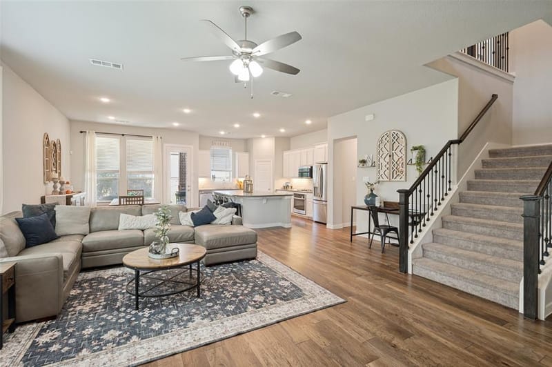 917 Meadows Drive, Argyle TX 76226 - Photo 9