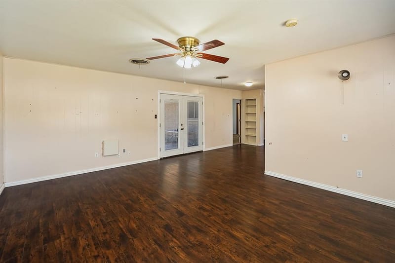 600 E Liberty Street, Pilot Point TX 76258 - Photo 16