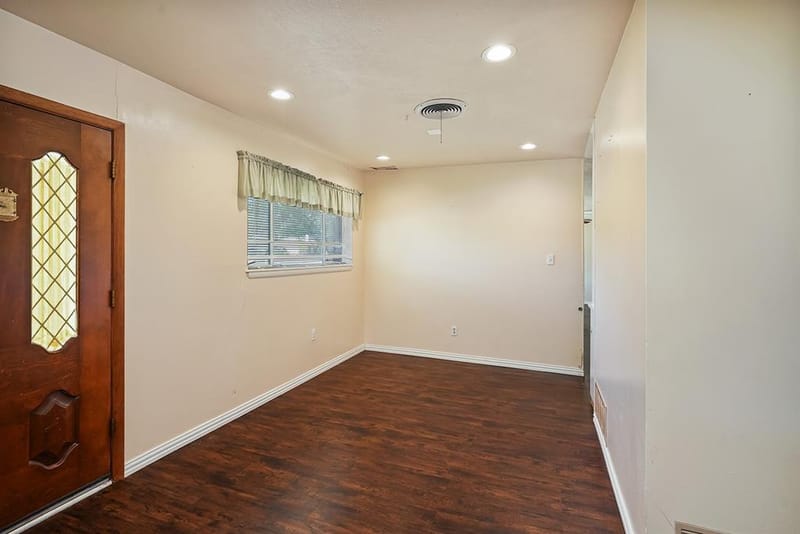 600 E Liberty Street, Pilot Point TX 76258 - Photo 9