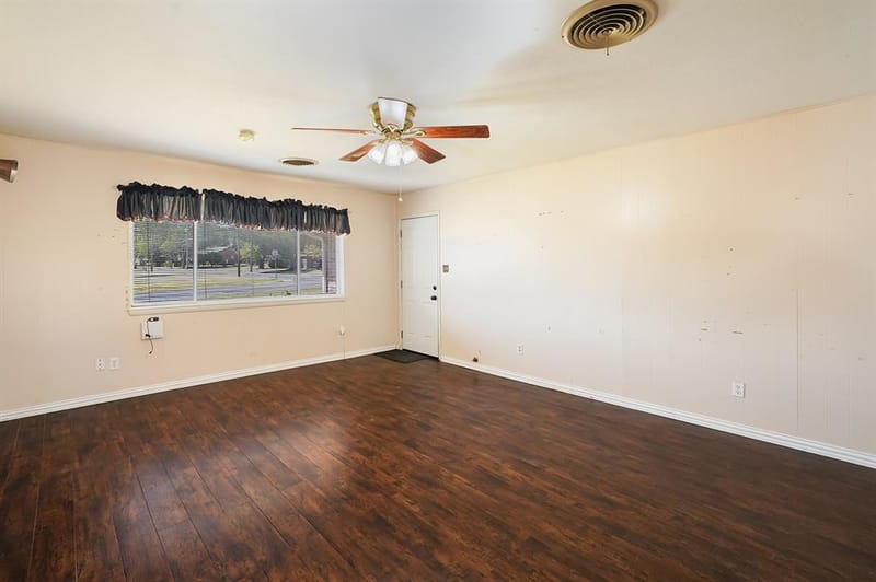 600 E Liberty Street, Pilot Point TX 76258 - Photo 15