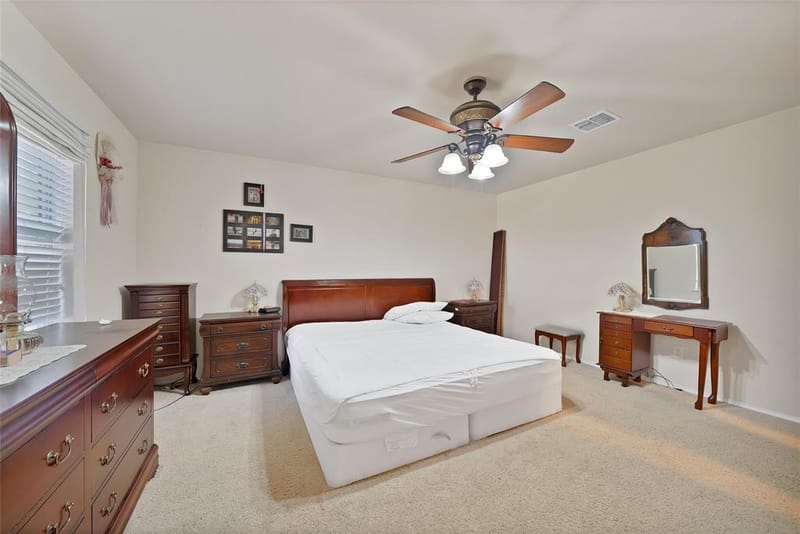 112 Blackforest Road, Krum TX 76249 - Photo 14
