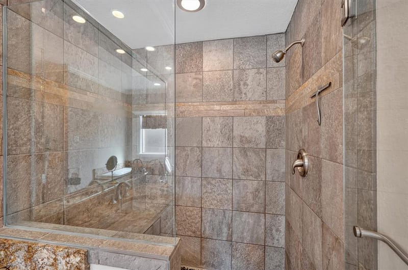 4120 Fairlakes Court, Dallas TX 75228 - Photo 22