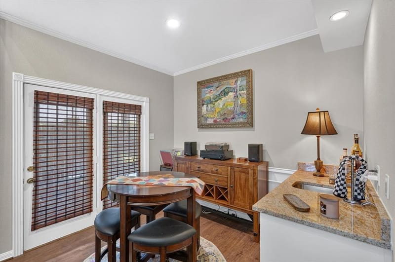 4120 Fairlakes Court, Dallas TX 75228 - Photo 8